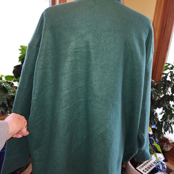 25101 Liz Claiborne Lightweight Softshell Shacket Green NWT 1X - Picture 2 of 11